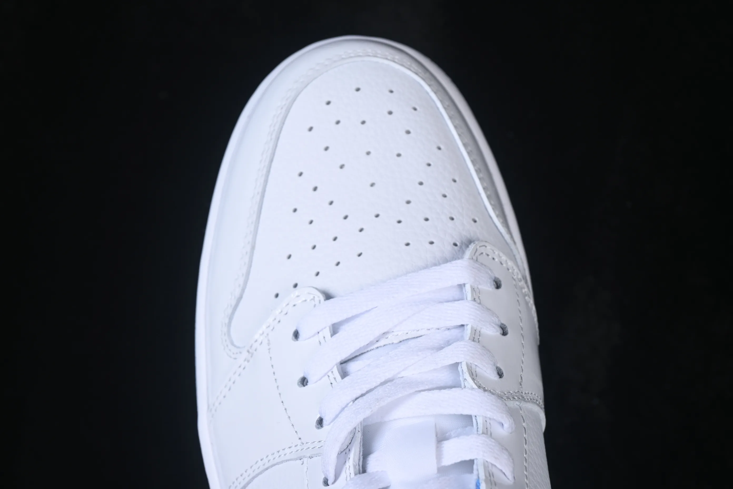 All categories Air Jordan Jordan series basketball shoes Air Jordan 1 Low Air Jordan 1 Low AJ1 Joe 1 patent leather white and blue low-top retro cultural basketball shoes DD9315-118